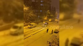 Turkey: Istanbul Paralyzed by Heavy Snow