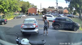 Would-Be Thief Tries to Fit Motorcycle in Trunk