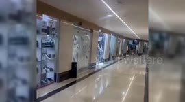 Iran: Shop Owners in Isfahan Struggle Amid Economic Decline