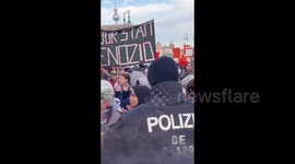 Germany: A rally in Berlin expresses solidarity with Palestine