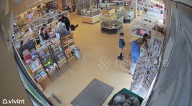 Low-life thieves steals two puppies from pet shop