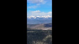 Breathtaking spring scenery at Potatso National Park in China's Yunnan