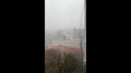 Hailstorm and strong winds cause chaos in Bahía Blanca , Argentina