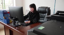 University graduate contributes to hometown's rural revitalization in SW China