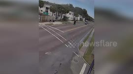 US: Drive Safe Duval Slick Roads Spark Crash Chaos