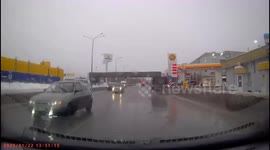 Icicle crashes through windshield in Novokuznetsk, narrowly missing driver