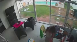 Child falls into pool after being hit by ball in Monte Cristo, Argentina