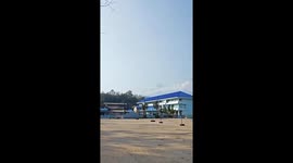 Schoolchildren scream as bombs hit Thai-Myanmar border