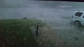 Extremely heavy hailstorm in North Dakota