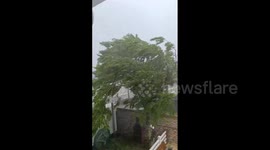 Réunion: Cyclone Garance Slams Island With Fierce Winds 4