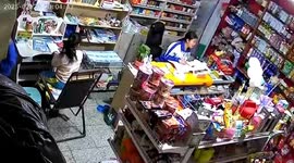 Earthquake shakes building in Ningxia, China, as people rush outside