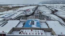 China's Takixken road port sees booming flower export