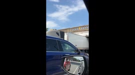 Truck wedged under bridge sparks gridlock in Chicago