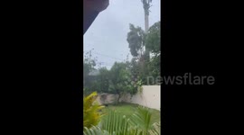 Réunion: Cyclone Garance Slams Island With Fierce Winds 6