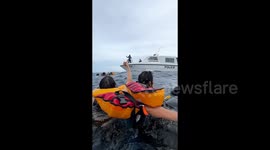 Boat sinks off Maldives coast - Chinese diving instructor captures harrowing ordeal