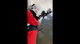 Helicopter crew douses raging wildfire in Iwate, Japan