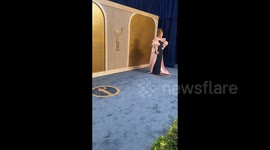 US: Lisa Ann Walter Arrives the 31st Annual Screen Actors Guild Awards