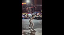 Tourists attacked by Thai ladyboys while trying to break up fight