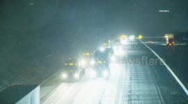 US, Los Angeles: Tejon Pass 5 Freeway Snow