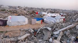 Displaced Gaza families observe Ramadan amid ruins