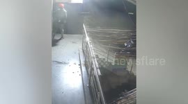 Thieves raid warehouse to steal 830kg of human HAIR