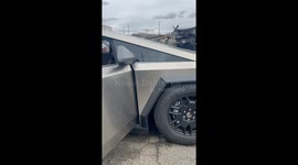 BREAKING: Several Tesla Cybertrucks in Seattle's SODO neighborhood fire bombed. It’s under investigation but with all the hate of Elon Musk this might be arson.