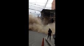Heritage house collapses after nearly 100 years in La Paz, Bolivia