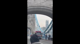 Chaos at Tower Bridge as climber scales ledge, shutting down traffic