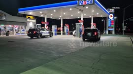 US, Bakersfield: Bakersfield Armed Robbery at Mobile Gas Station Under Investigation