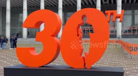 A large number 30 has been installed at the Expo Village of the Rome Marathon (Run Rome The Marathon) currently under construction at the Palazzo dei Congressi in Rome.