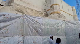 Mosques covered with tarpaulin ahead of Hindu festival in India