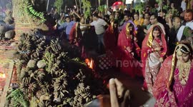 Indians begin prayers to cow dung shrines for start of Holi festival