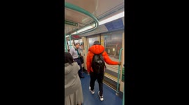 Lad's train announcement: Spreading positivity across London