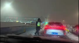 China: Police Stopping Cars To Wipe License Plates