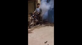 Man's phone emits smoke in his pocket in Delhi, India