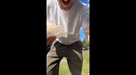 Aussie man finds comfort in the jiggliest custard tart ever