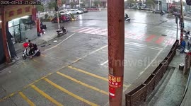Storm causes traffic collisions as it lashes roads in China