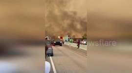 Florida wildfires leave drivers blocked on roads in Key Largo