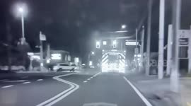 US: Crazed Florida Man Steals Ambulance, Leads Cops on Wild Chase While Guzzling Beer