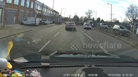 Delivery driver forgets to lock his rear door resulting in the cam car needing to sound horn for his safety