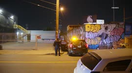 US, Los Angeles: Downtown Los Angeles 2 Taken Into Custody During Possible Marijuana Shop Burglary