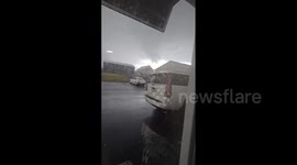 US: Powerful Storms Sweep Through Illinois, Multiple Tornadoes Confirmed 2
