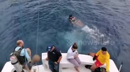 Honduras: Honduras Firefighters’ Heroic Sea Rescue Recovers Final Roatan Crash Victim