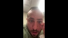 Man struggles to remove stuck contact lens in Austin, Texas, USA