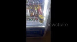China: Failure Shopping in the Vending Machine