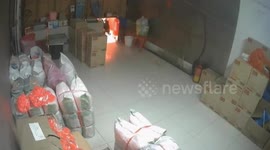 Horror movie fan wears 'Ghostface' mask to burgle gold shop but traps himself inside