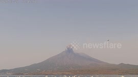 Japan: Sakurajima Explosive Eruption Reaches 2500m
