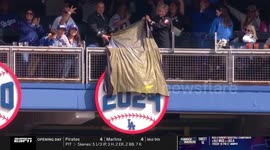 Snell wins Dodgers debut, Hernández and Ohtani go deep in 5-4 home-opening victory over Tigers