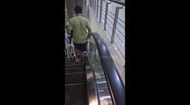 Patients evacuate hospital as earthquake shakes buildings in Bangkok