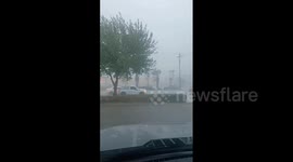 US: Flash Flood Strikes South Texas, Cars Stranded in Floodwater 2
